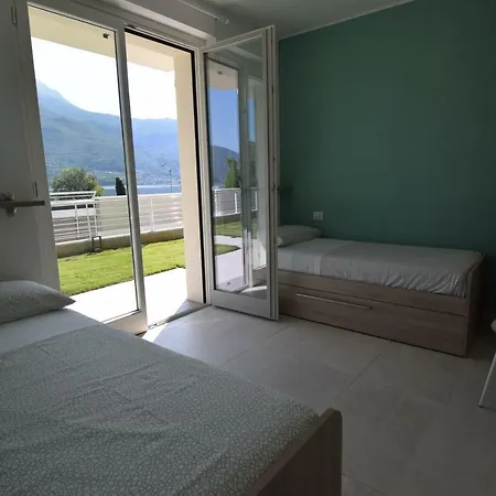 Feriehus Fiordaliso Bellagio Wild Flowers - Hot Tub Onno