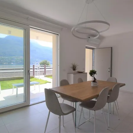 בית נופש Fiordaliso Bellagio Wild Flowers - Hot Tub