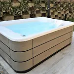 Fiordaliso Bellagio Wild Flowers - Hot Tub